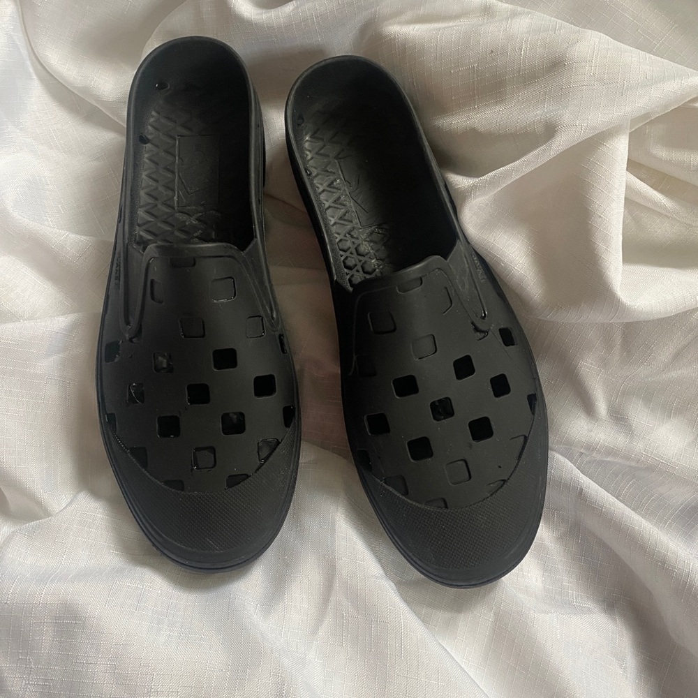Van slip ons